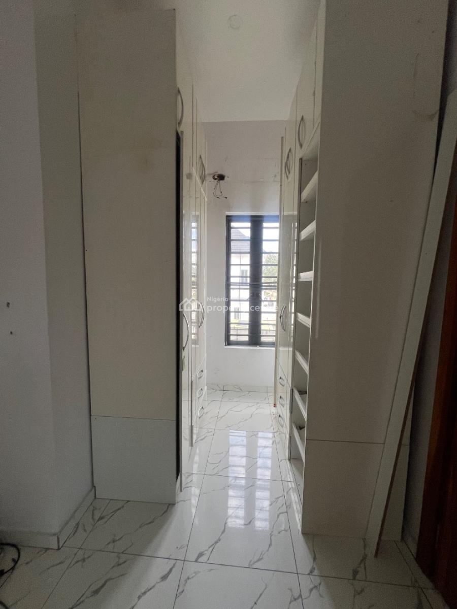 Well Maintained, Tastefully Finished Four (4) Bedroom Semi Detached, Osapa, Lekki, Lagos, Semi-detached Duplex for Rent