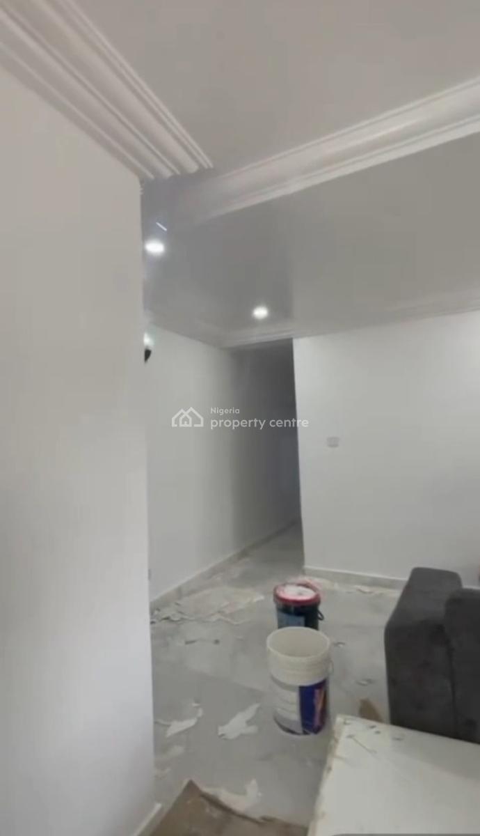 Well Renovated 2 Bedroom Flat Apartment, Chevron Alternative Route, Lekki, Lagos, Flat / Apartment for Rent