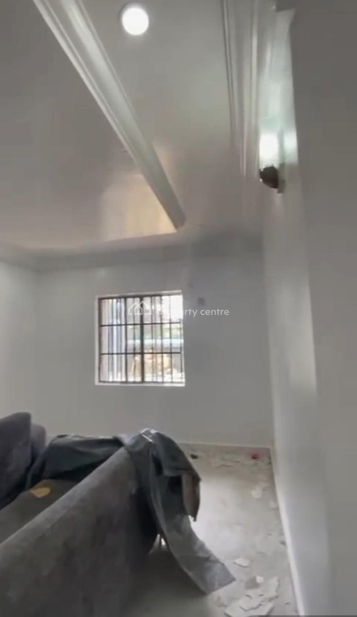 Well Renovated 2 Bedroom Flat Apartment, Chevron Alternative Route, Lekki, Lagos, Flat / Apartment for Rent