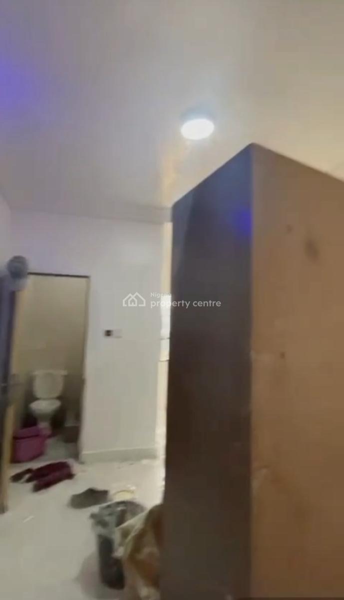 Well Renovated 2 Bedroom Flat Apartment, Chevron Alternative Route, Lekki, Lagos, Flat / Apartment for Rent