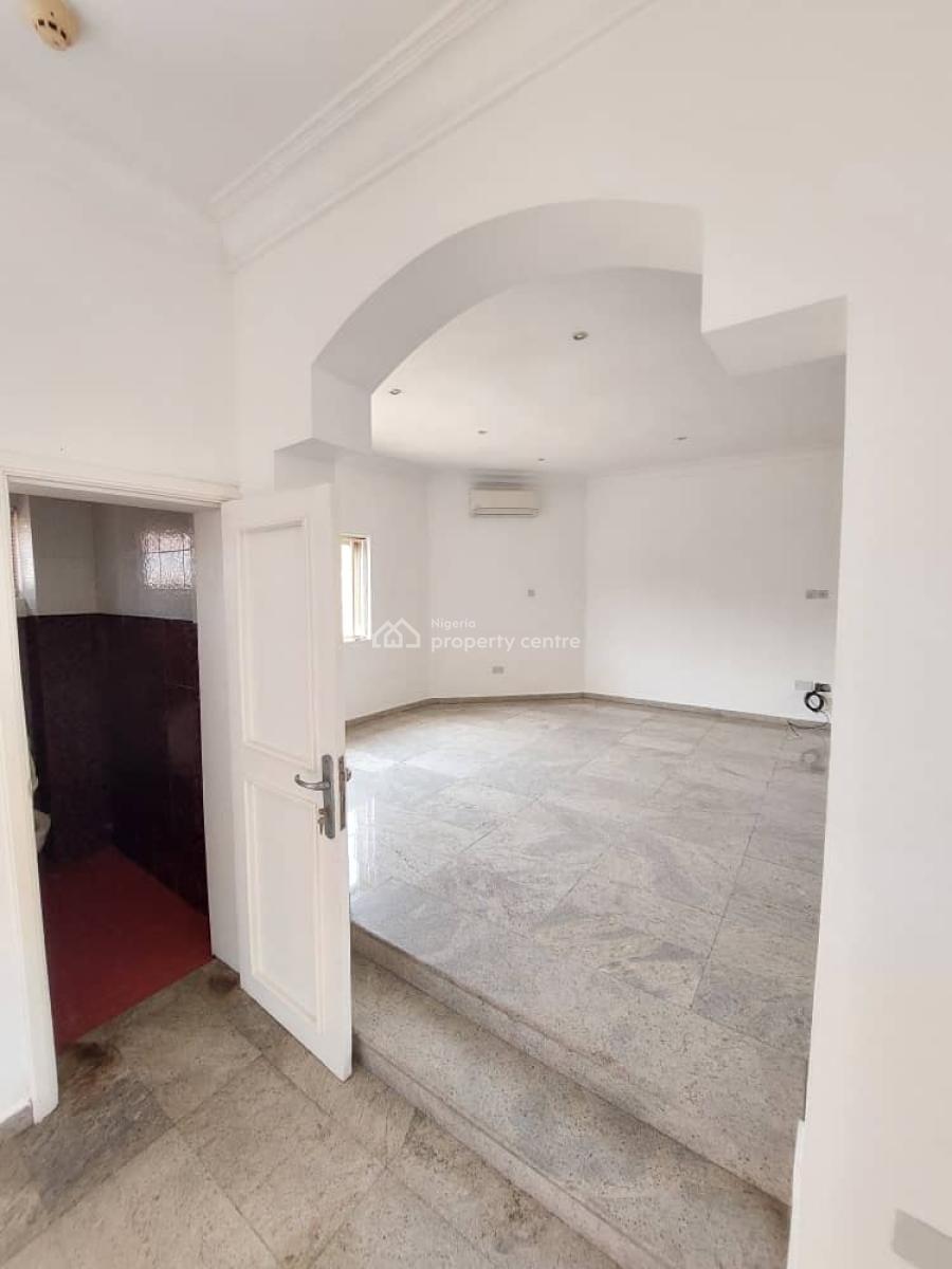 Serviced 3 Bedroom Apartment with Bq, Lekki Phase 1, Lekki, Lagos, Flat / Apartment for Rent