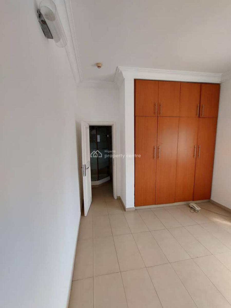 Serviced 3 Bedroom Apartment with Bq in Lekki, Lekki Phase 1, Lekki, Lagos, Flat / Apartment for Rent