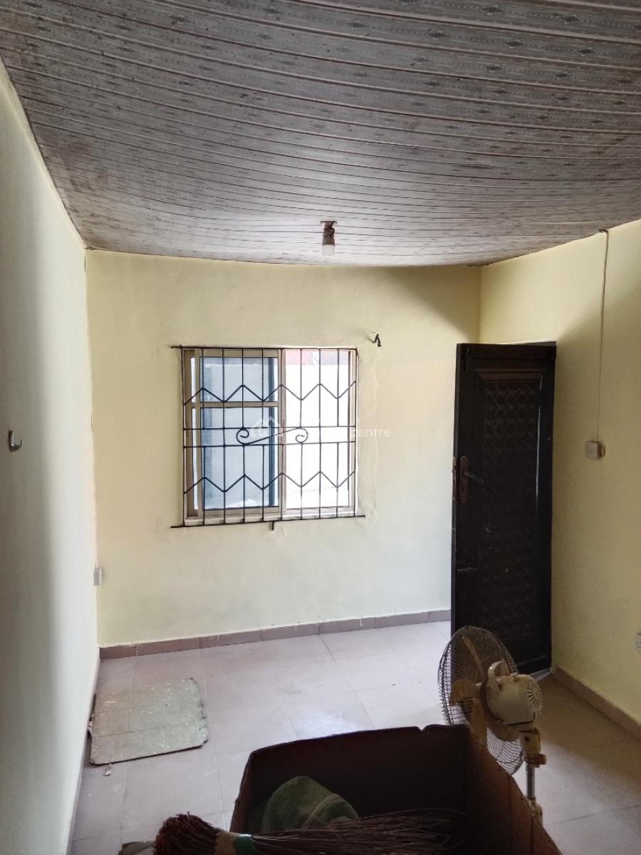 Lovely 1 Room Apartment, Macaulay Igbogbo, Ikorodu, Lagos, Flat / Apartment for Rent