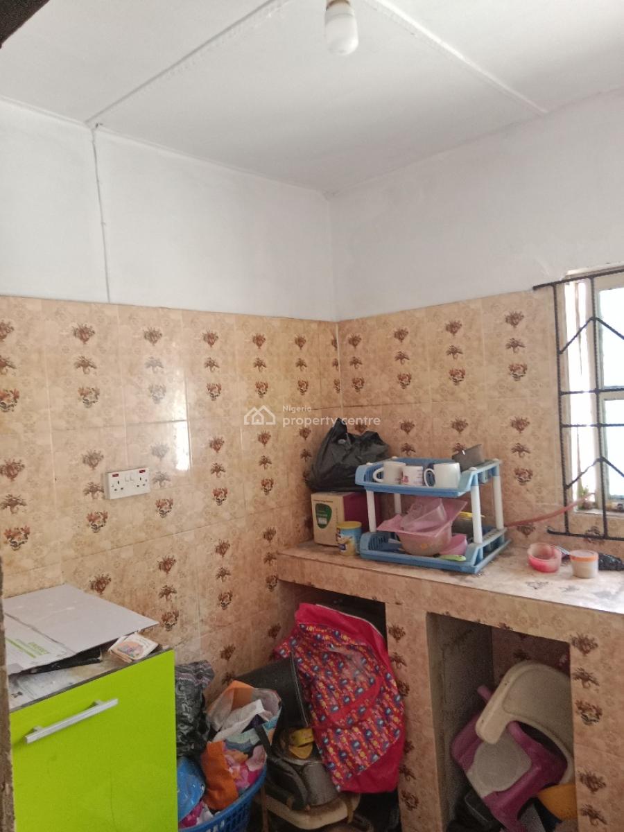 Lovely 1 Room Apartment, Macaulay Igbogbo, Ikorodu, Lagos, Flat / Apartment for Rent