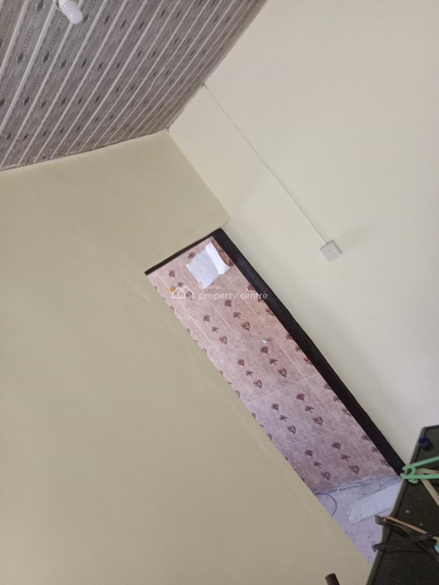 Lovely 1 Room Apartment, Macaulay Igbogbo, Ikorodu, Lagos, Flat / Apartment for Rent