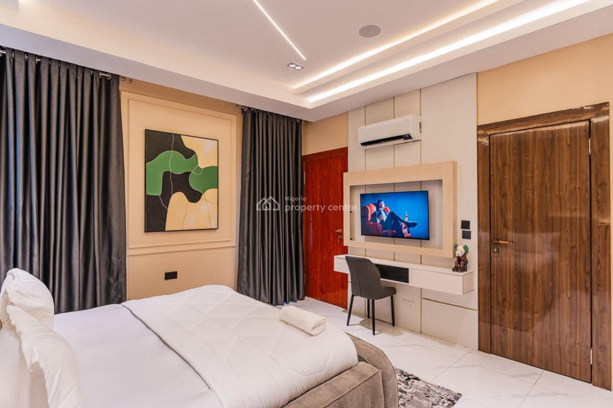 Luxury 2 Bedroom Apartment with Housekeeping and Indoor, Alexa,starlink,elevator,ps5 ,automated Curtains, Lekki Phase 1, Lekki, Lagos, Flat / Apartment Short Let