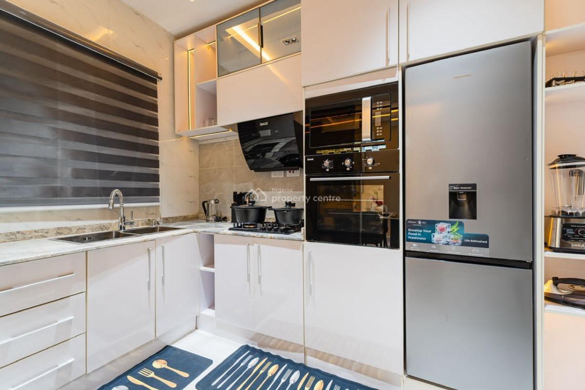 Luxury 2 Bedroom Apartment with Housekeeping and Indoor, Alexa,starlink,elevator,ps5 ,automated Curtains, Lekki Phase 1, Lekki, Lagos, Flat / Apartment Short Let