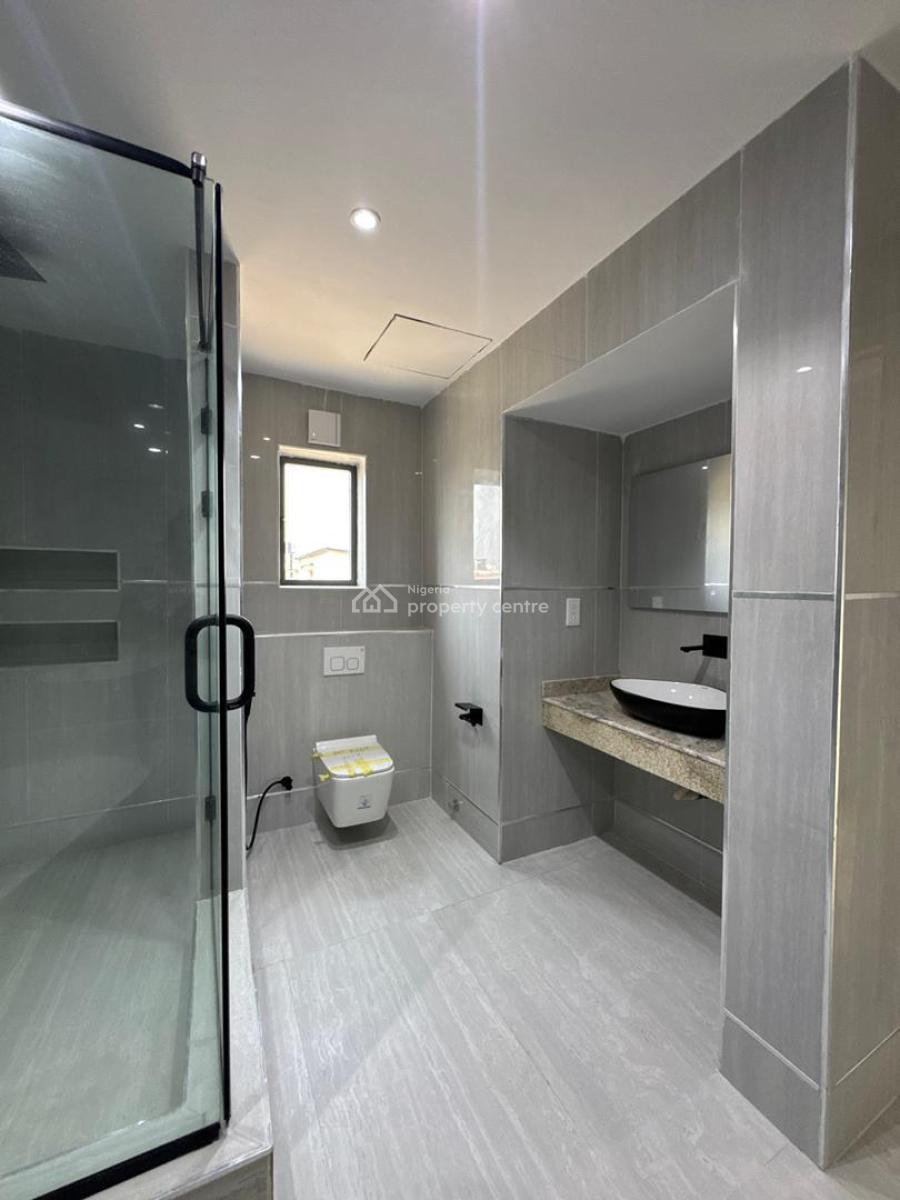 Stunning Spacious 5 Bedroom Fully Detached + Pool, Gym & Cinema, Lekki Phase 1, Lekki, Lagos, Detached Duplex for Sale