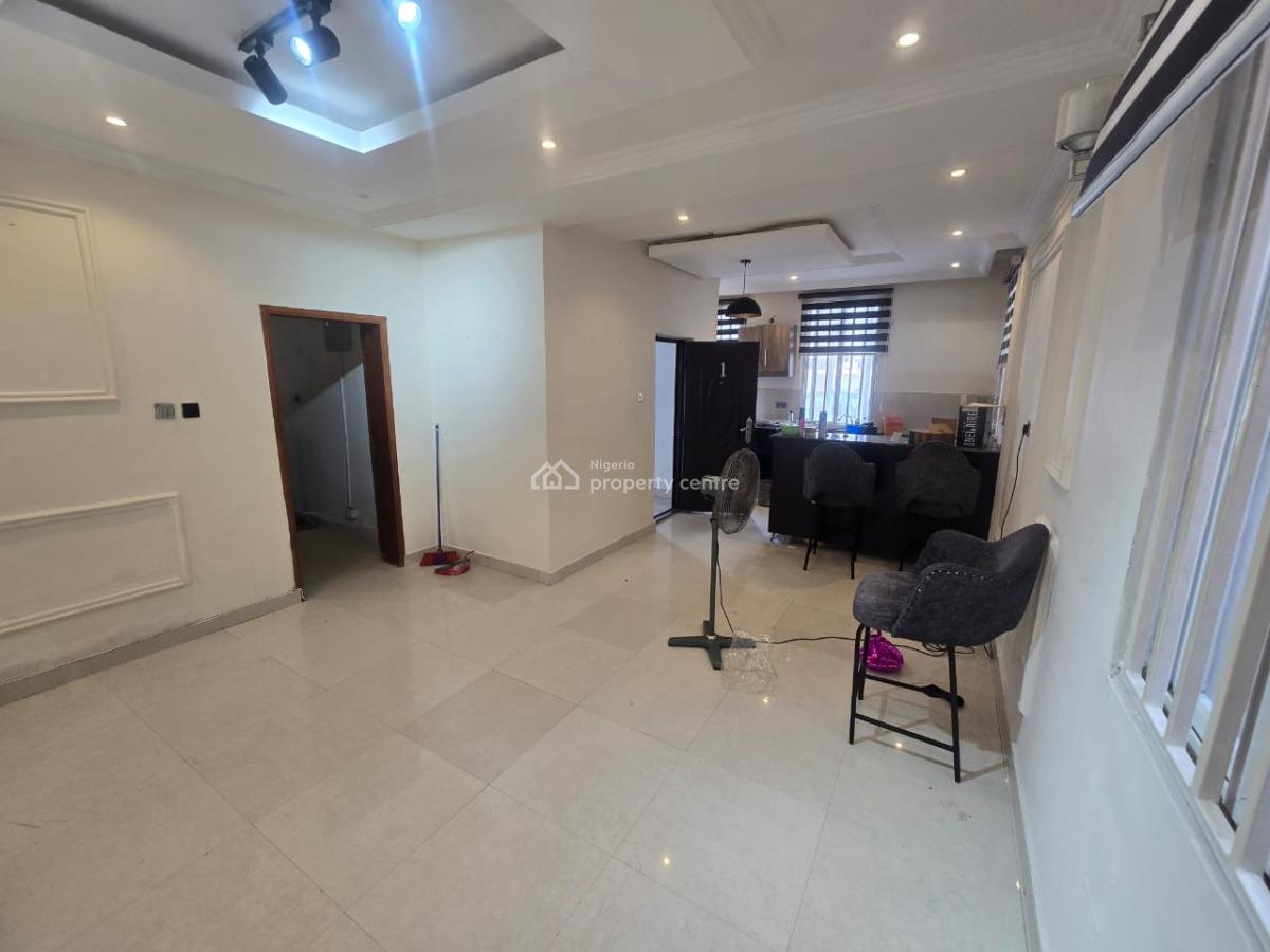 Spacious 1-bedroom Apartment, Off Freedom Way, Lekki Phase 1, Lekki, Lagos, Mini Flat (room and Parlour) for Rent