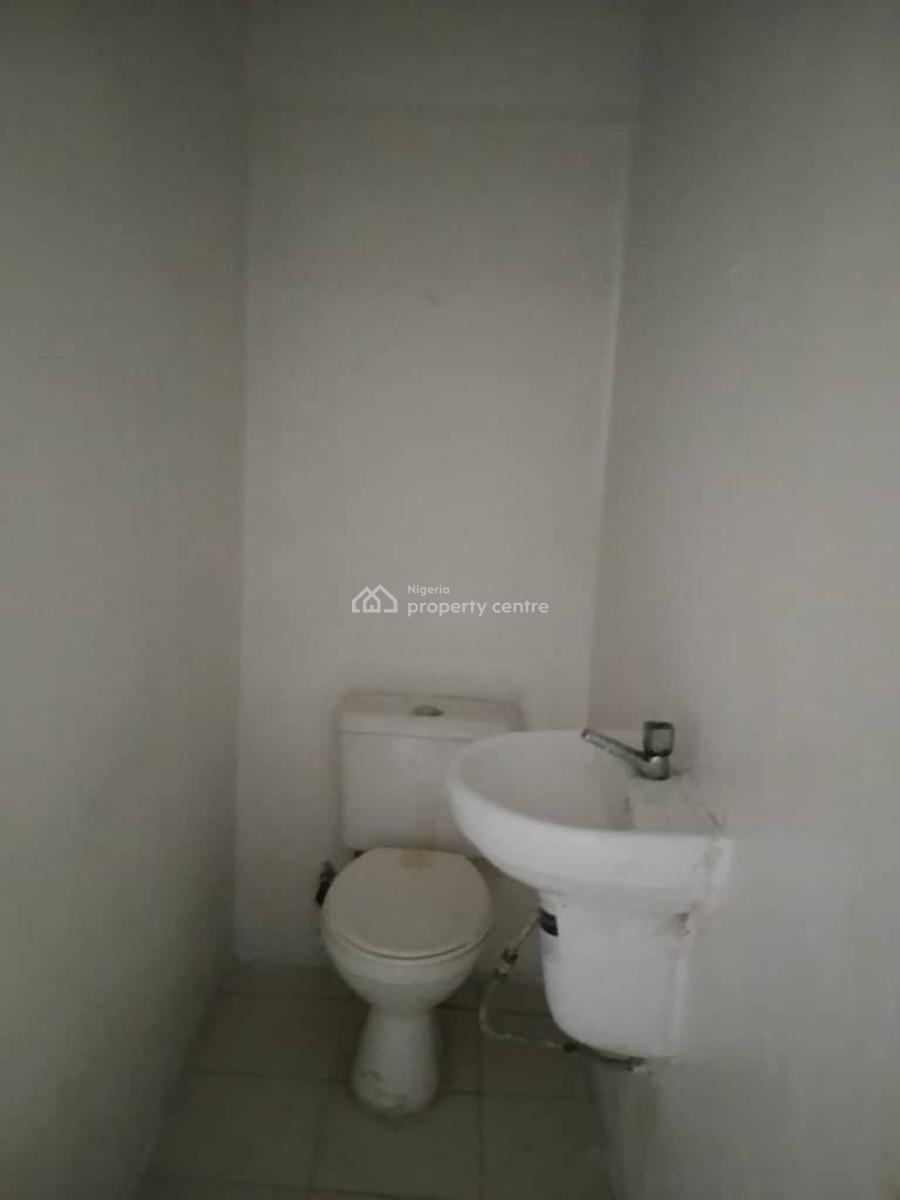a Supersized Studio Apartment, Rahman Adeboyejo Central Lekki Estate, Lekki Phase 1, Lekki, Lagos, Self Contain (single Rooms) for Rent