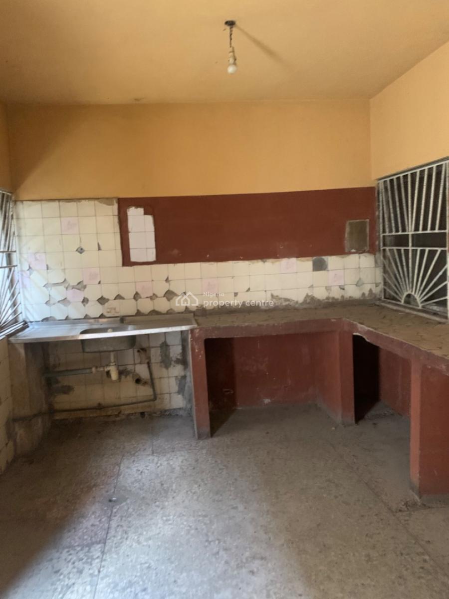 6 Bedroom Semi Detached House with 2 Rooms Bq, Canal Gate/festac/lagos, Festac, Amuwo Odofin, Lagos, Semi-detached Duplex for Sale