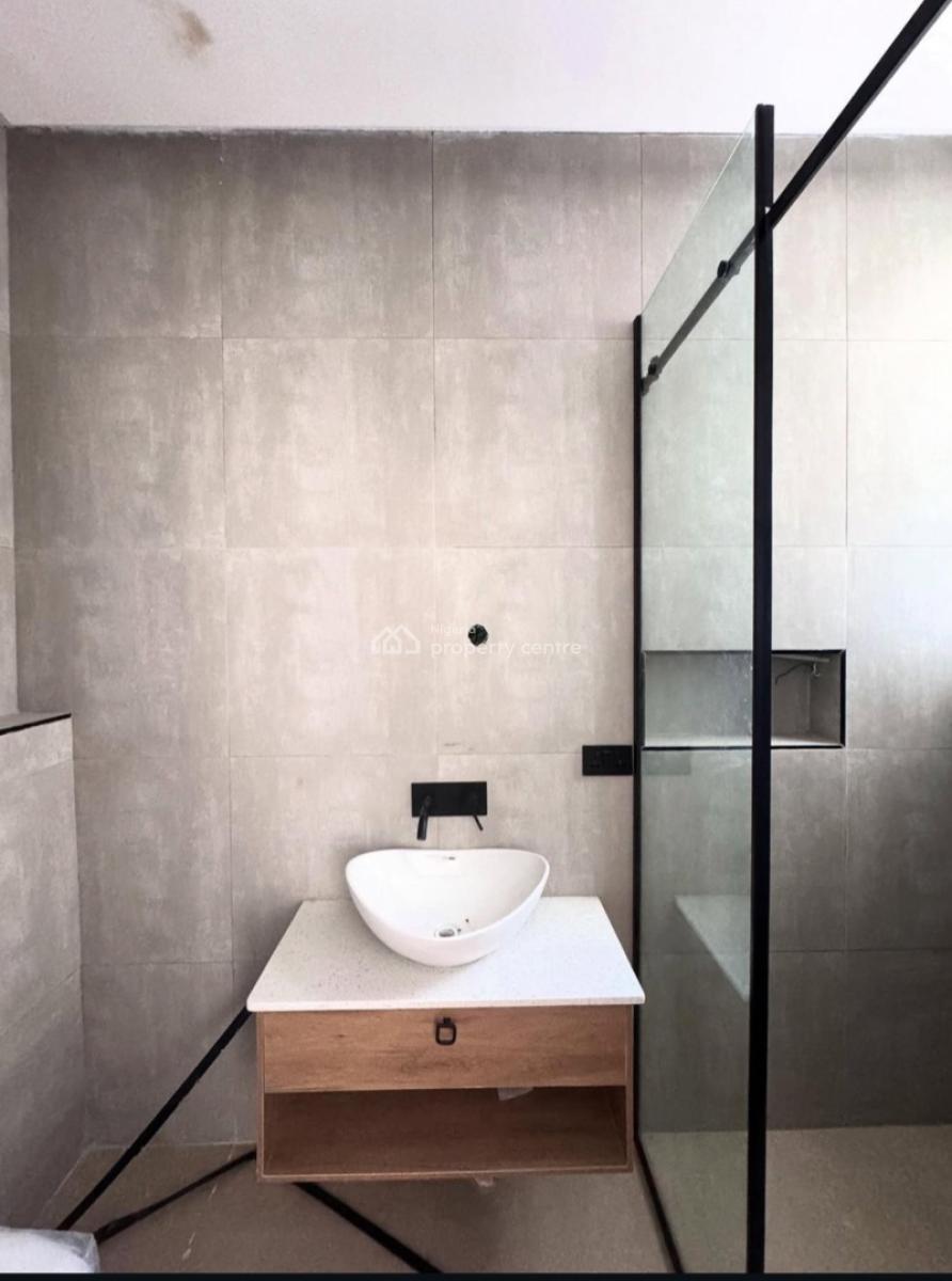 Newly Built 2 Bedroom Apartment, Ikate, Lekki, Lagos, Block of Flats for Sale