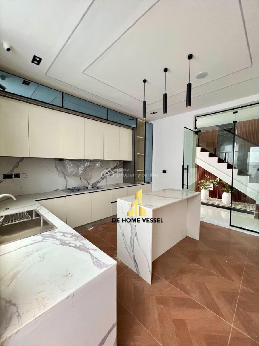 Decently Built 5 Bed Luxury Fully Detached Home, Chevron, Lekki, Lagos, Detached Duplex for Sale