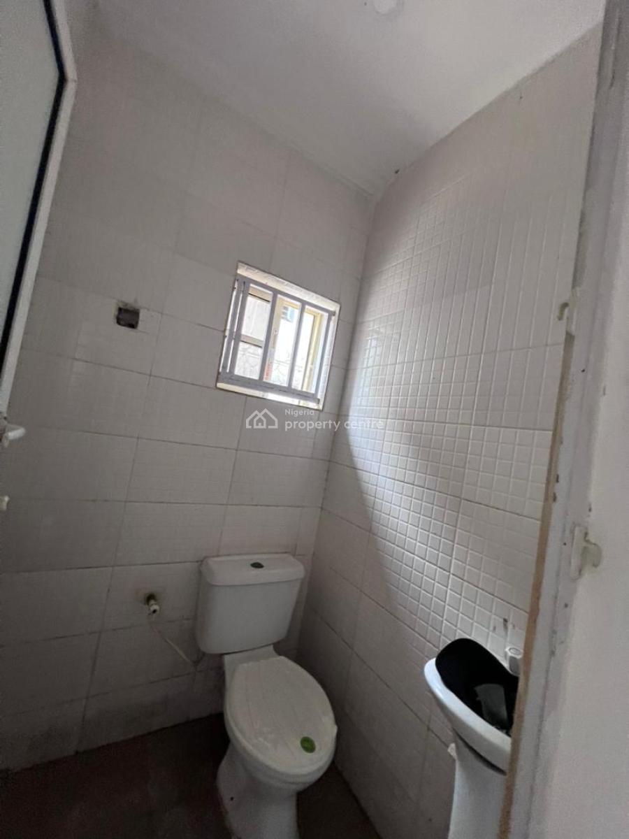 Neatly Used 1 Bedroom Flat, Thera Annex, Blenco Lane, Ajah, Lagos, Flat / Apartment for Rent