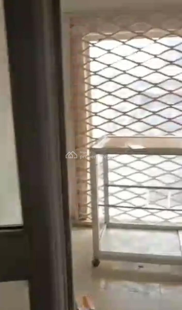 Exraordinary Massively Spacious Double Shop Space, Okeira, Ogba, Ikeja, Lagos, Shop for Rent