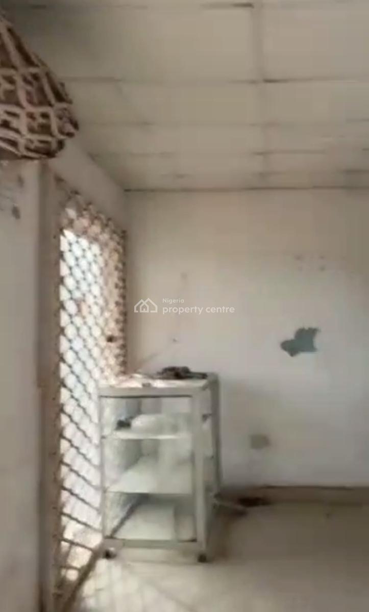 Exraordinary Massively Spacious Double Shop Space, Okeira, Ogba, Ikeja, Lagos, Shop for Rent