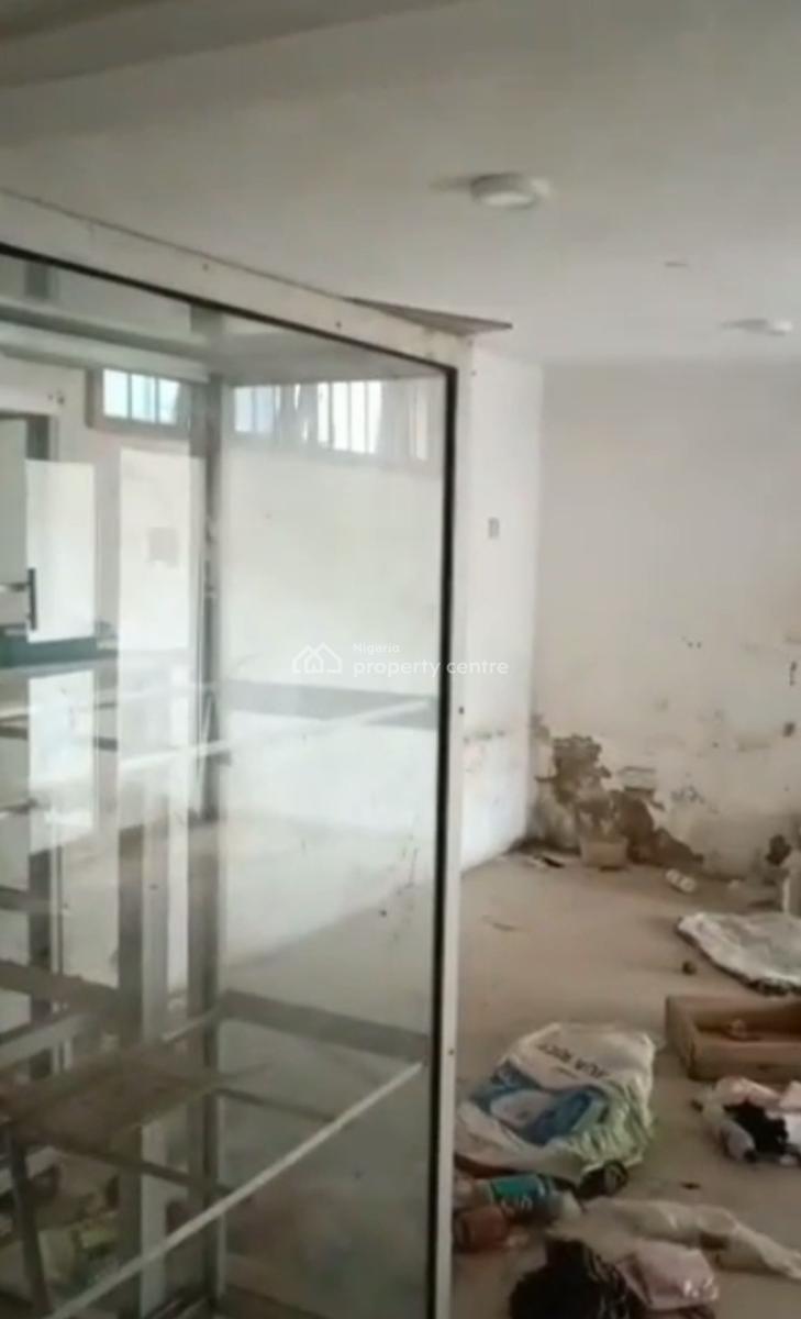 Exraordinary Massively Spacious Double Shop Space, Okeira, Ogba, Ikeja, Lagos, Shop for Rent