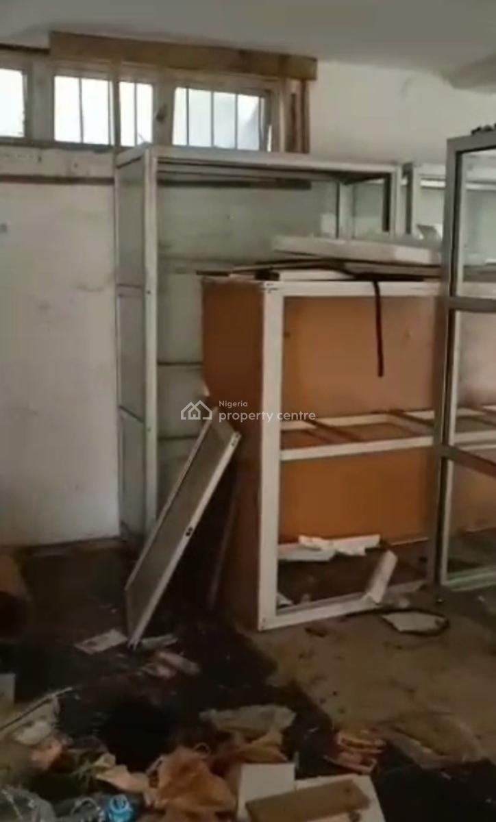 Exraordinary Massively Spacious Double Shop Space, Okeira, Ogba, Ikeja, Lagos, Shop for Rent
