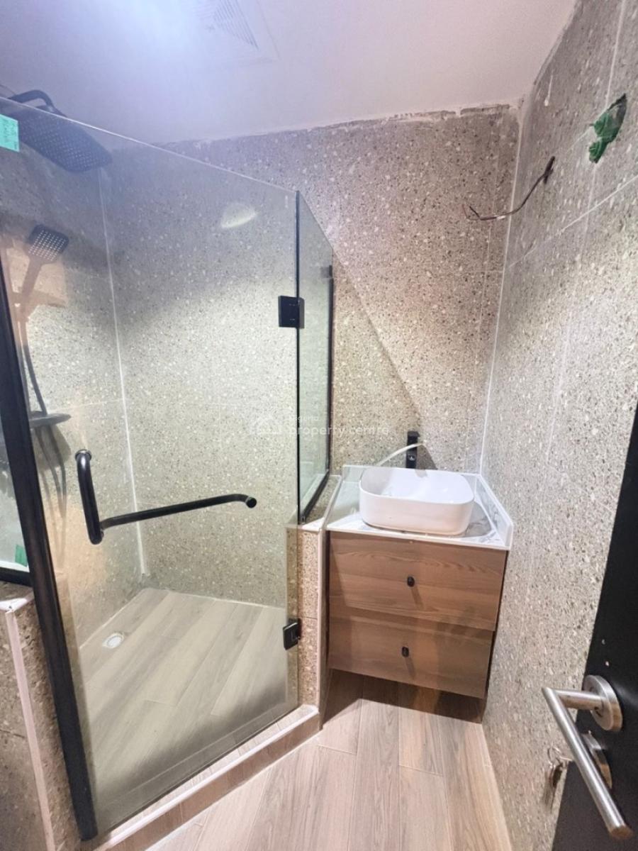 Luxury Newly Renovated 2 Bedroom Apartment with Excellent Facility, Victoria Island (vi), Lagos, Flat / Apartment for Rent