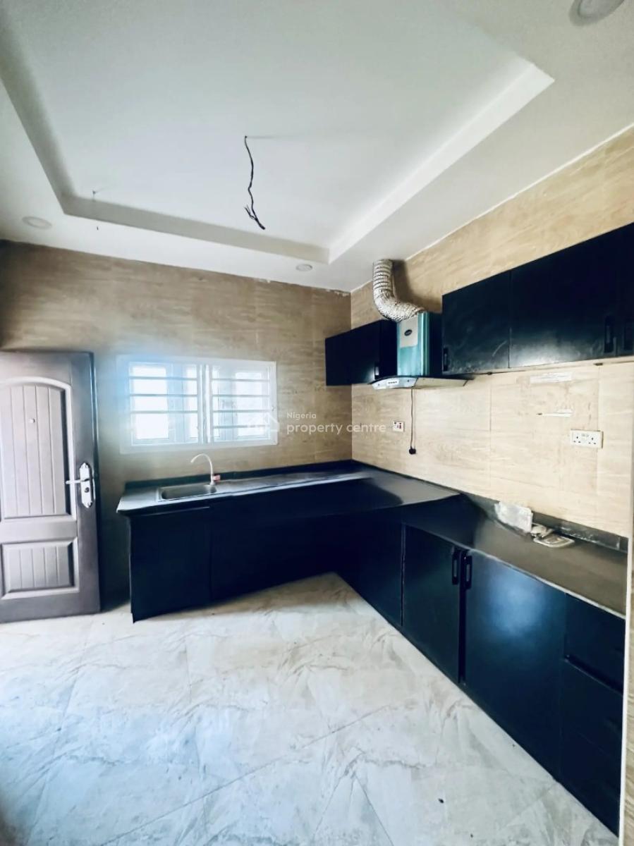 Luxury 3bedroom Block of Flat with Excellent Facilities in Lugbe, Lugbe District. Abuja - Nigeria., Lugbe District, Abuja, Block of Flats for Sale