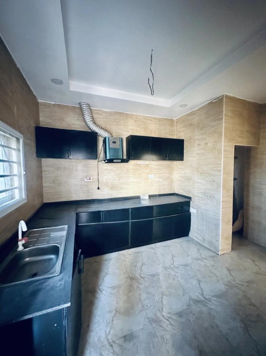 Luxury 3bedroom Block of Flat with Excellent Facilities in Lugbe, Lugbe District. Abuja - Nigeria., Lugbe District, Abuja, Block of Flats for Sale