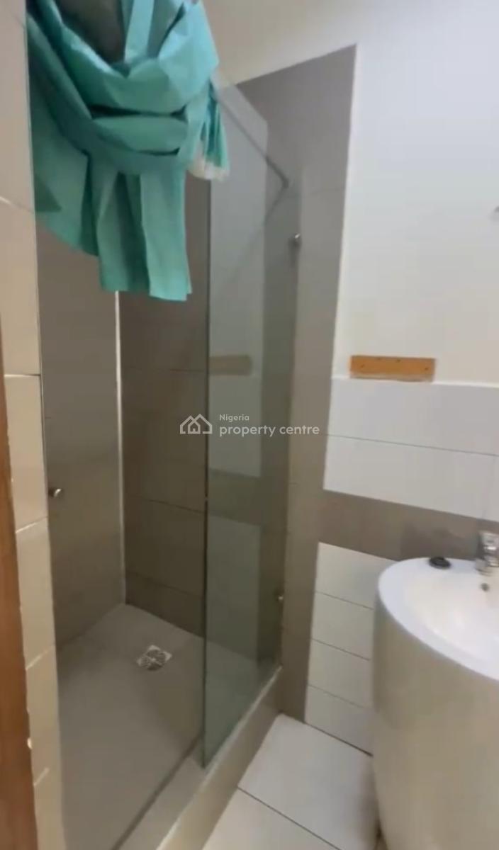 2 Units of Spacious and Clean 2 Bedroom Apartment (upstairs), Oniru, Victoria Island (vi), Lagos, Flat / Apartment for Rent