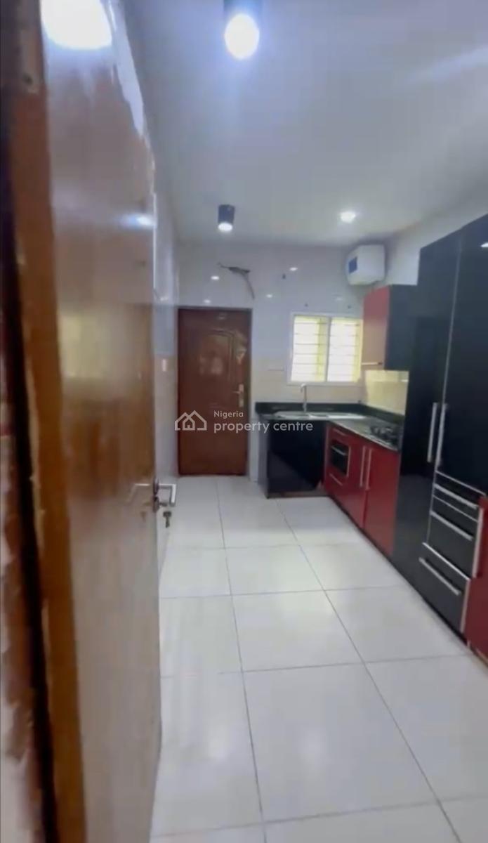 2 Units of Spacious and Clean 2 Bedroom Apartment (upstairs), Oniru, Victoria Island (vi), Lagos, Flat / Apartment for Rent