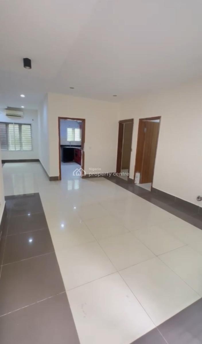 2 Units of Spacious and Clean 2 Bedroom Apartment (upstairs), Oniru, Victoria Island (vi), Lagos, Flat / Apartment for Rent