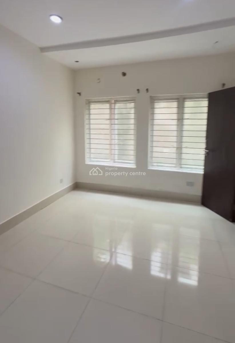 2 Units of Spacious and Clean 2 Bedroom Apartment (upstairs), Oniru, Victoria Island (vi), Lagos, Flat / Apartment for Rent