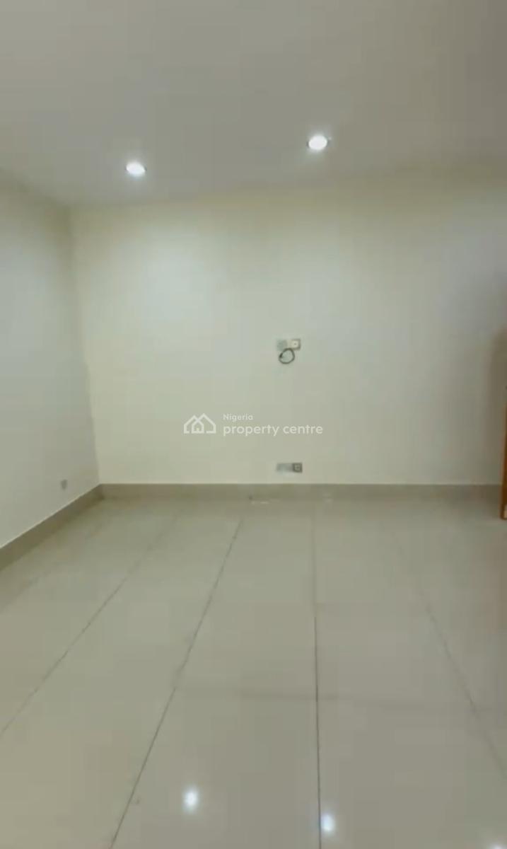 2 Units of Spacious and Clean 2 Bedroom Apartment (upstairs), Oniru, Victoria Island (vi), Lagos, Flat / Apartment for Rent