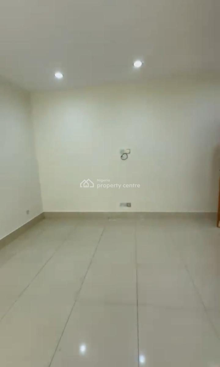 2 Units of Spacious and Clean 2 Bedroom Apartment (upstairs), Oniru, Victoria Island (vi), Lagos, Flat / Apartment for Rent