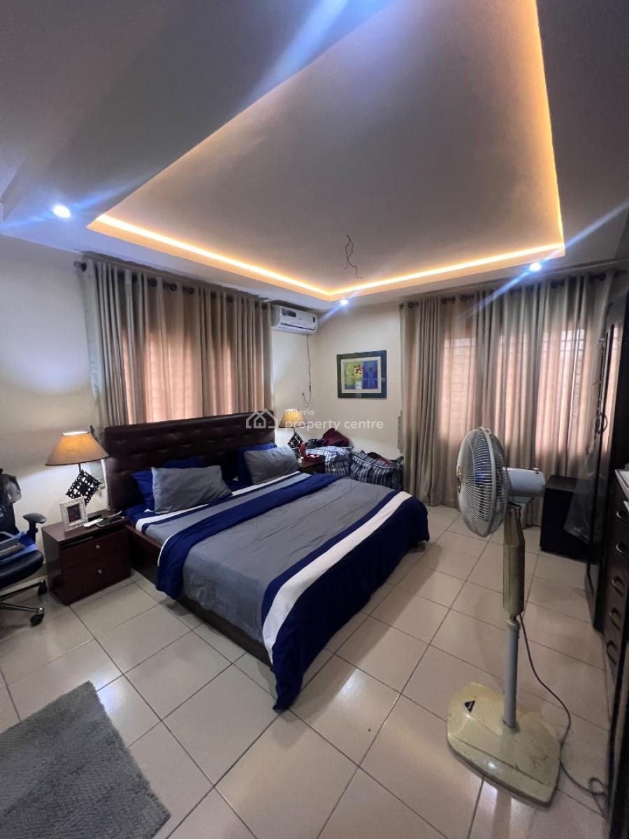 3 Bedroom Flat, Bode Thomas, Surulere, Lagos, Flat / Apartment for Rent