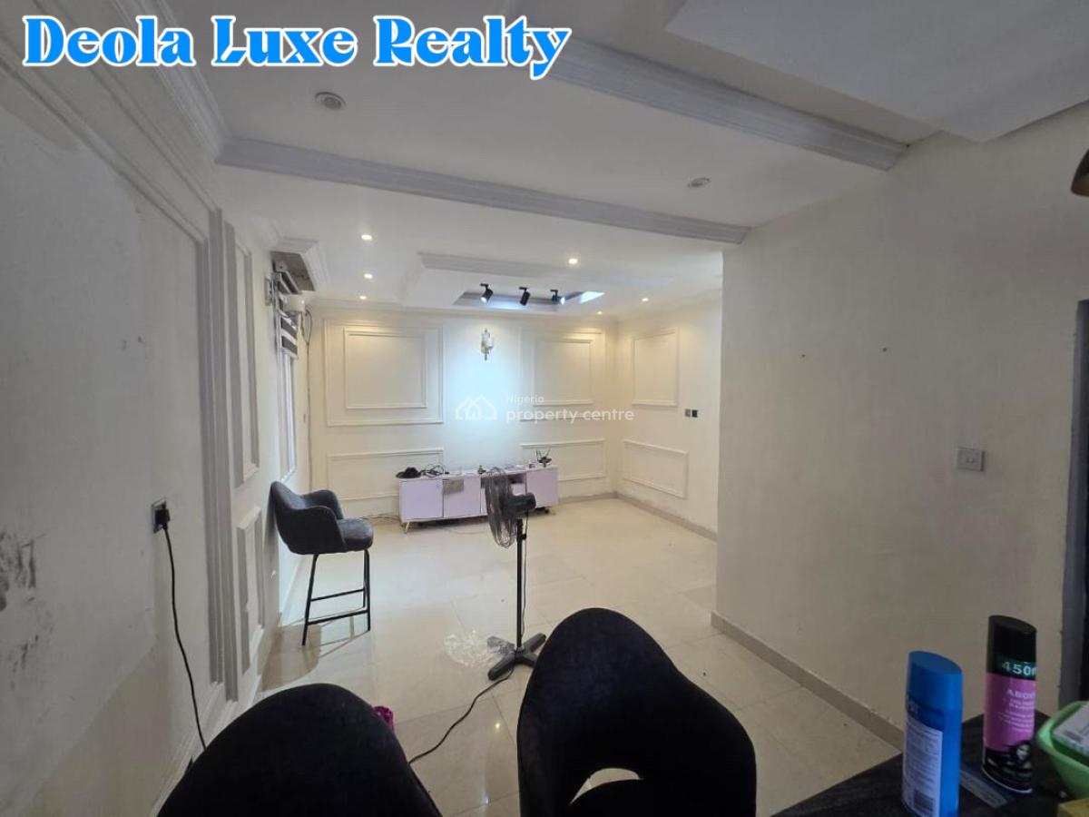 Just Out, Spacious One-bedroom Flat Apartment  Shower Cubicle, Off Freedom Way, Lekki Phase 1, Lekki, Lagos, Mini Flat (room and Parlour) for Rent