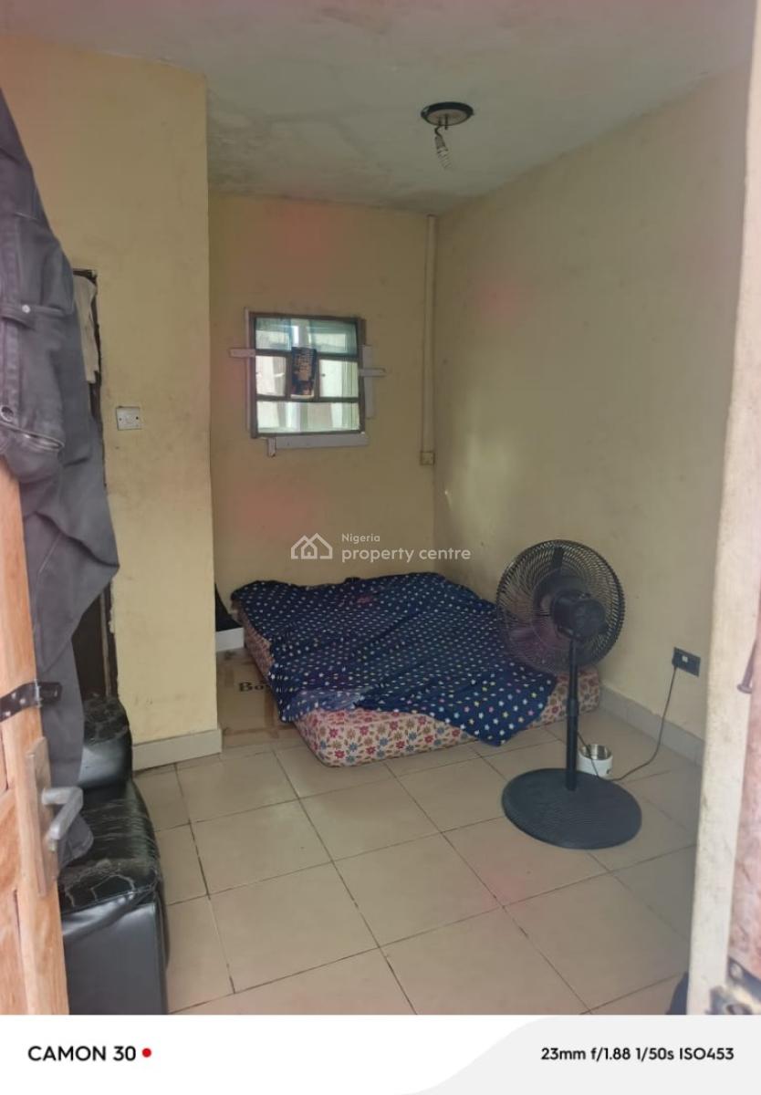 Commercial 6 Bedroom with Bq for Fast Fingers, Lekki Phase 1, Lekki, Lagos, Commercial Property for Rent