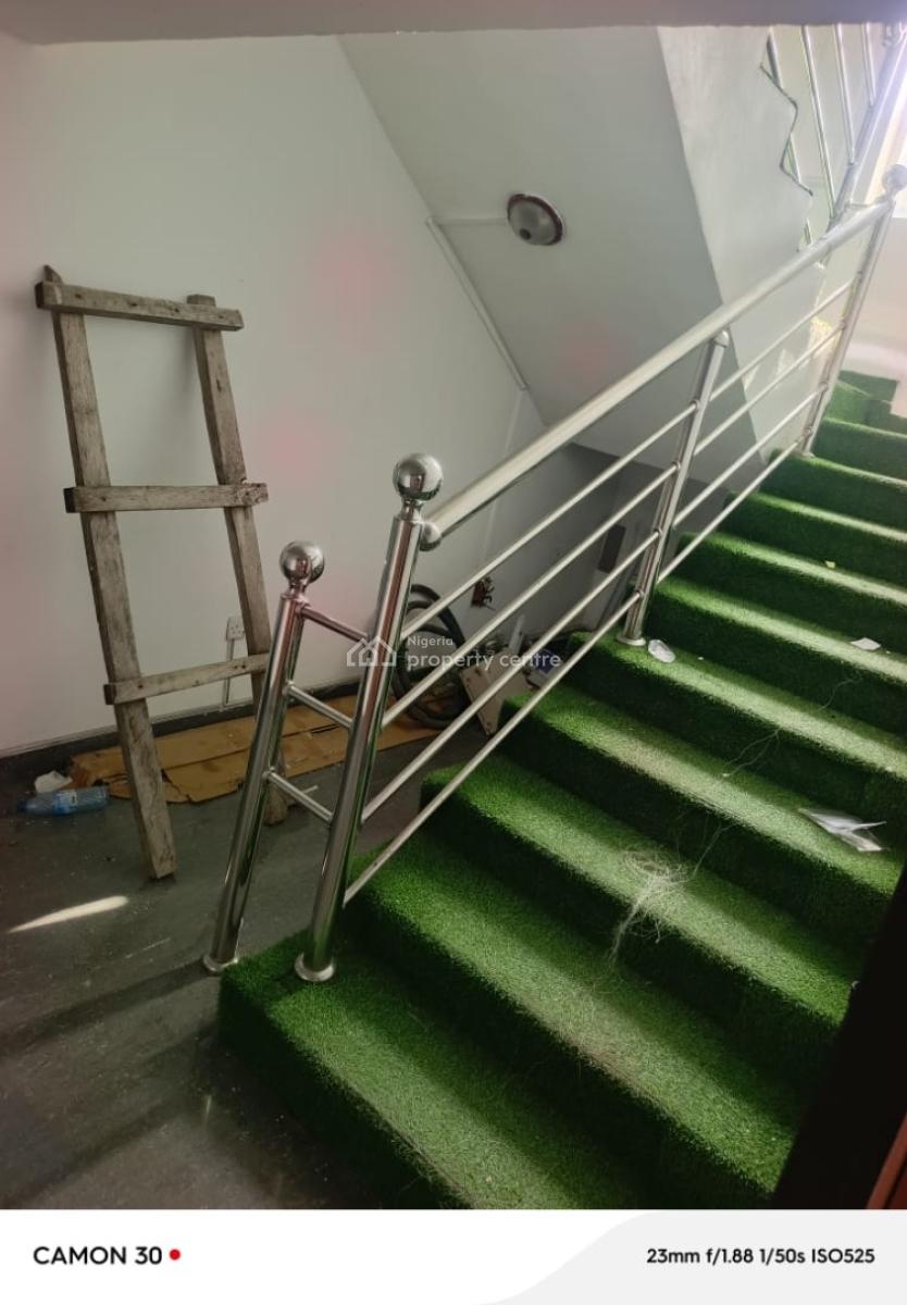 Commercial 6 Bedroom with Bq for Fast Fingers, Lekki Phase 1, Lekki, Lagos, Commercial Property for Rent