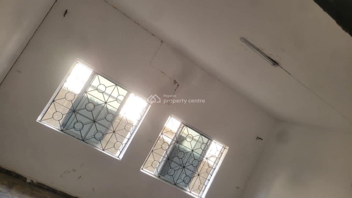 Newly Renovated 2 Bedroom Apartment, Fadeyi, Yaba, Lagos, Flat / Apartment for Rent