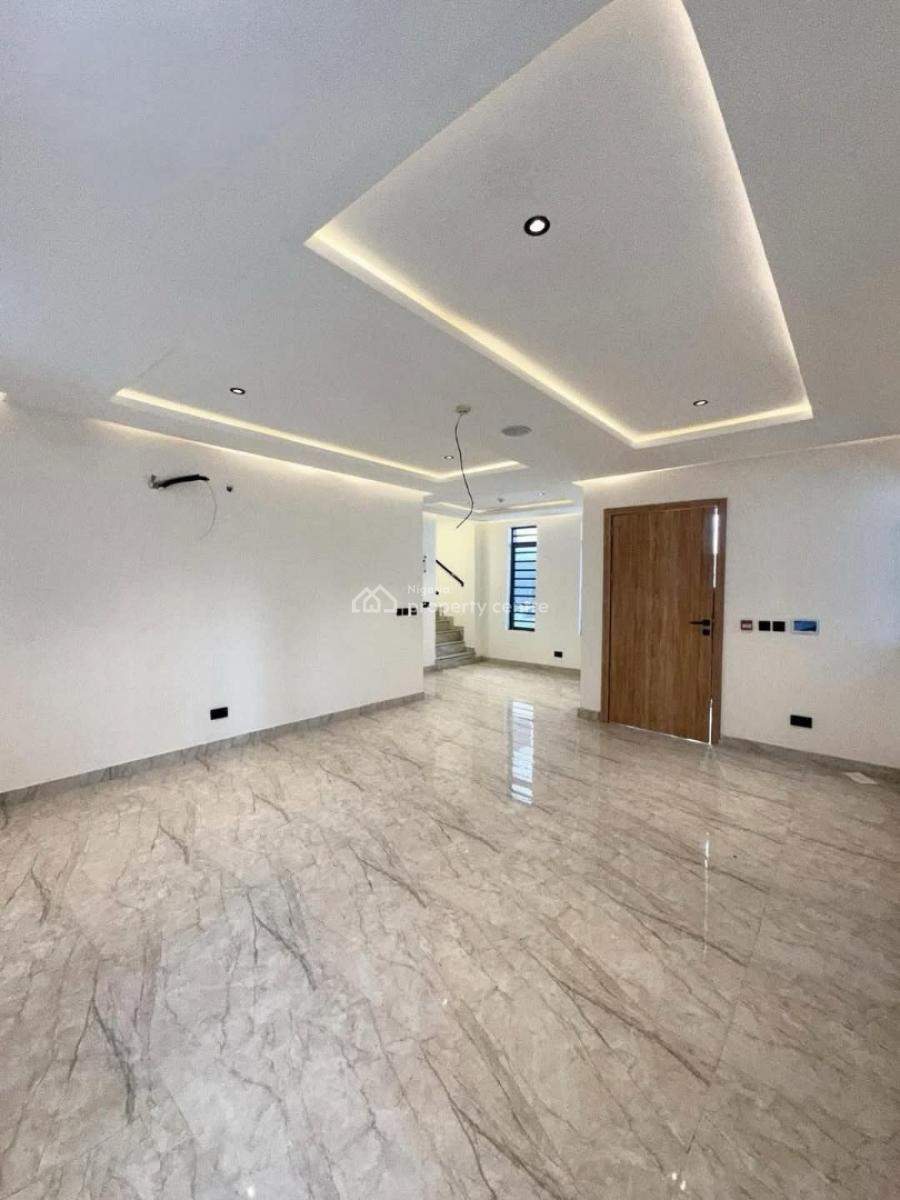 Lovely 4 Bedroom Terrace, Lekki Phase 1, Lekki, Lagos, House for Rent