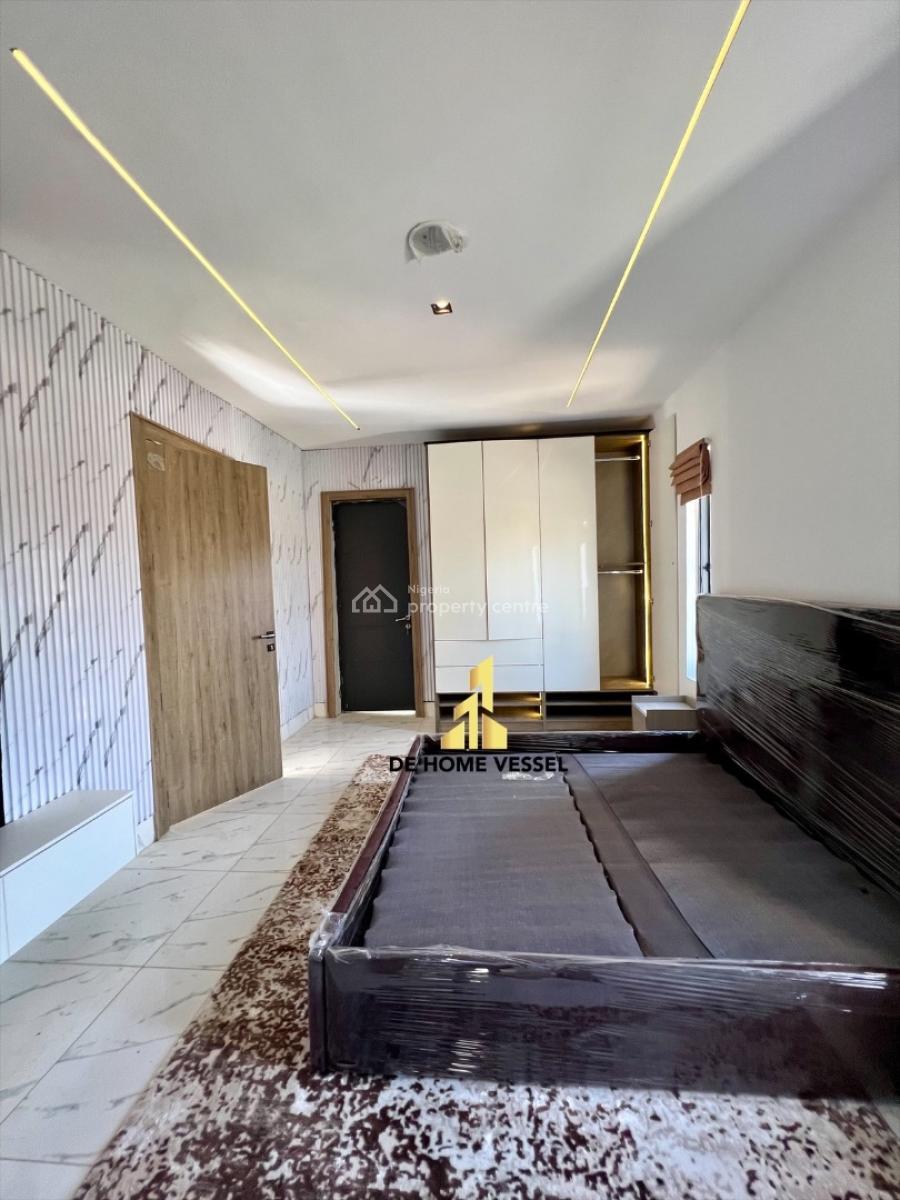 Beautifully Carved Luxury 2 Bedroom Apartment with  Elevator, Lekki Phase 1, Lekki, Lagos, Flat / Apartment for Sale