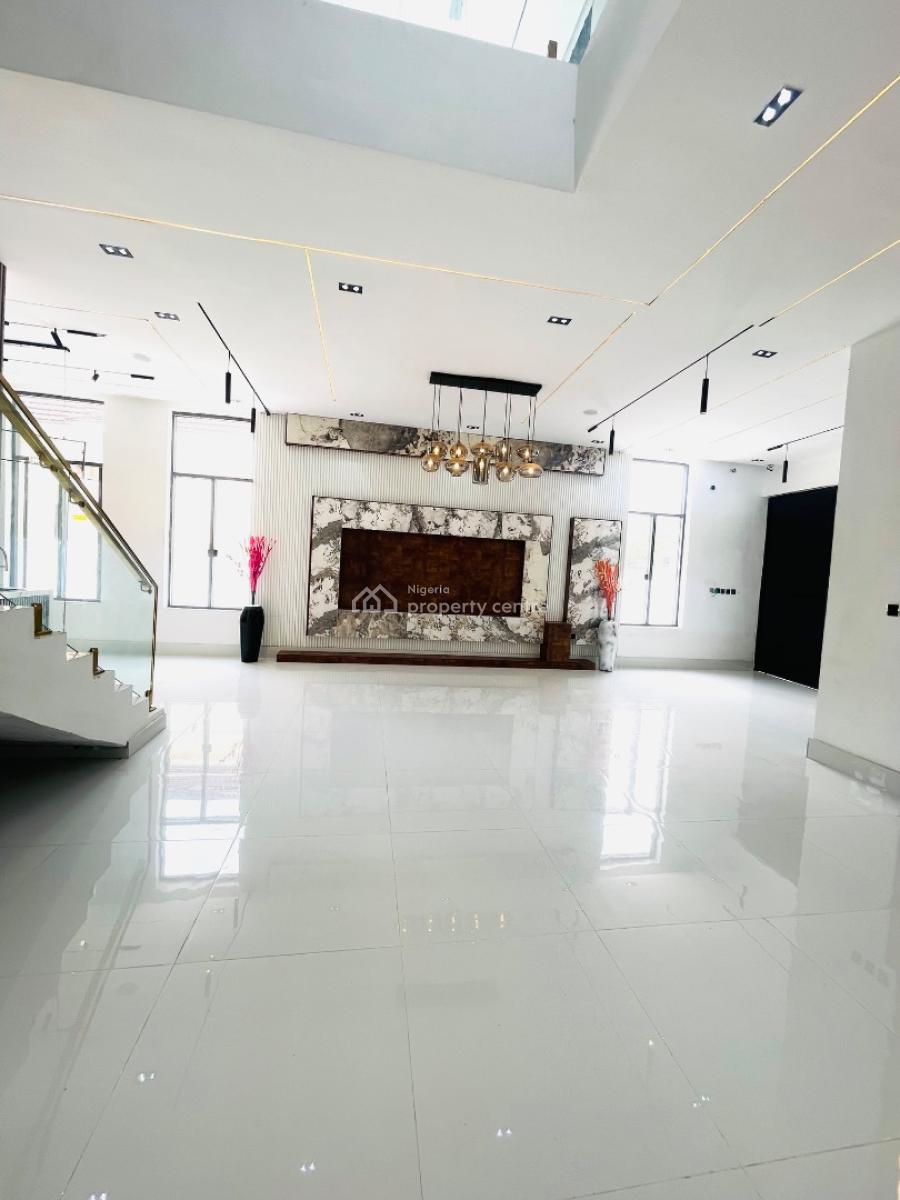 5-bedroom Fully Detached Duplex with Bq & Swimming Pool -- ₦400m Locate, Lekki, Lagos, Detached Duplex for Sale