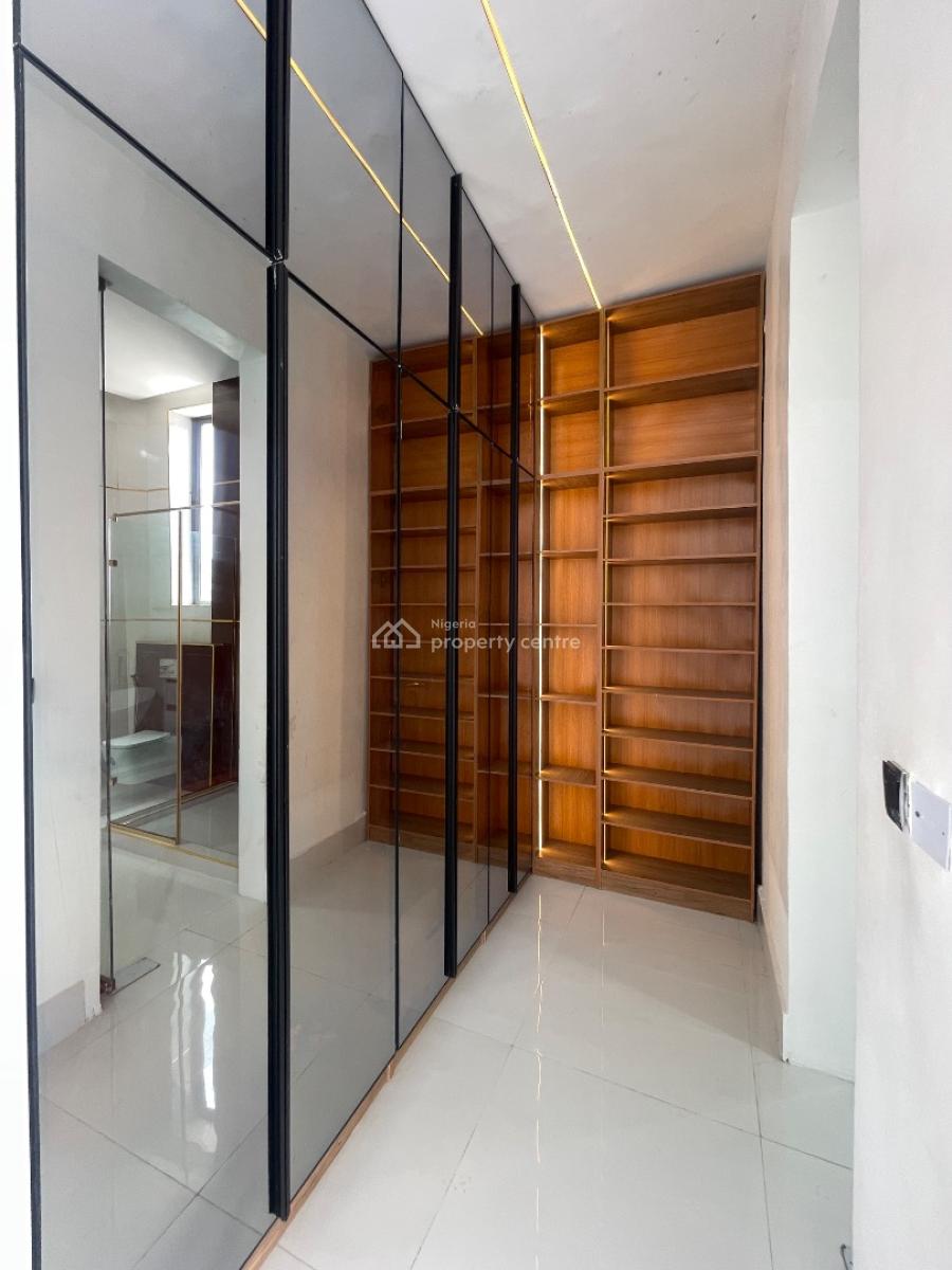 5-bedroom Fully Detached Duplex with Bq & Swimming Pool -- ₦400m Locate, Lekki, Lagos, Detached Duplex for Sale