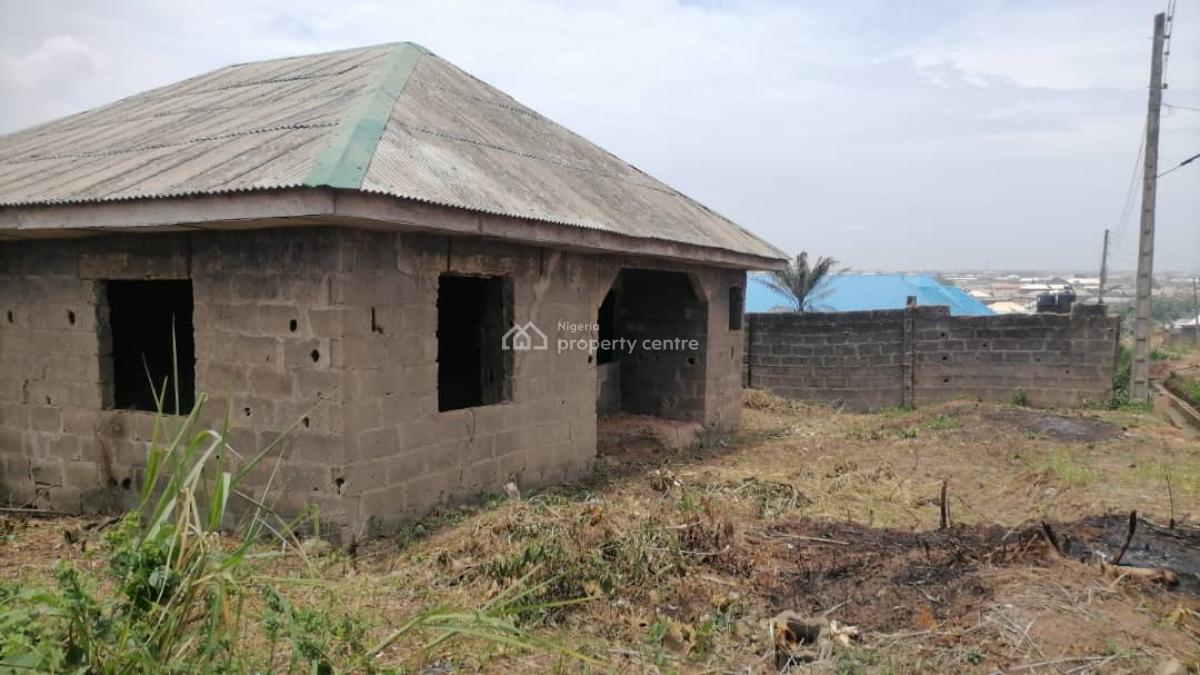 2 Bedroom House, Kajola Area Off Igboolomu Agric, Ikorodu, Lagos, House for Sale