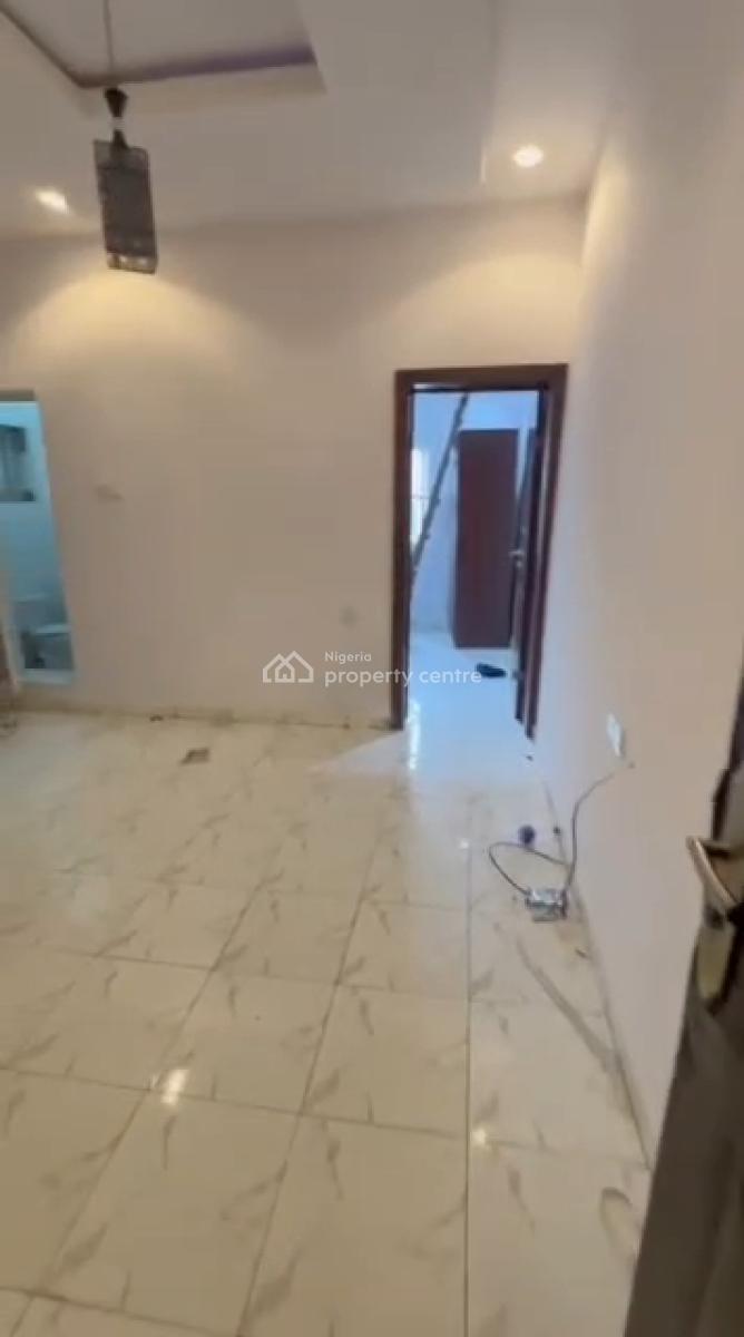 Executive Miniflat, Akoka, Yaba, Lagos, Mini Flat (room and Parlour) for Rent