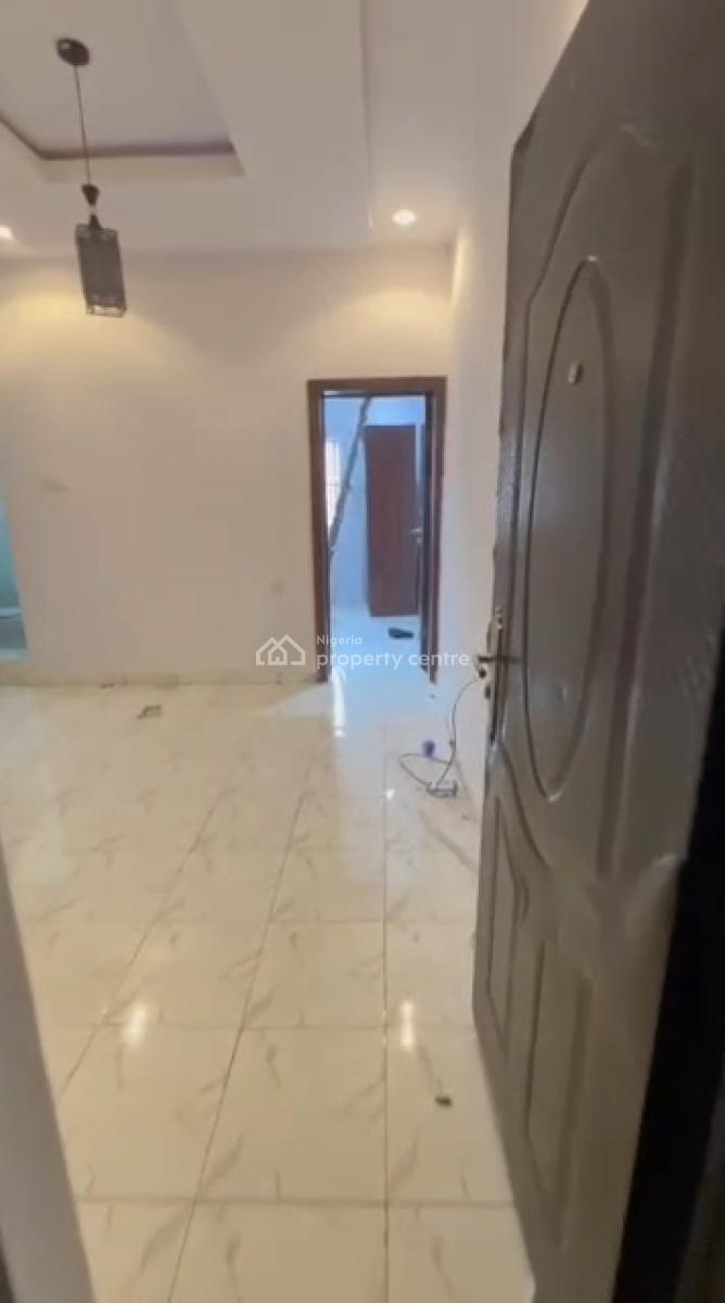 Executive Miniflat, Akoka, Yaba, Lagos, Mini Flat (room and Parlour) for Rent