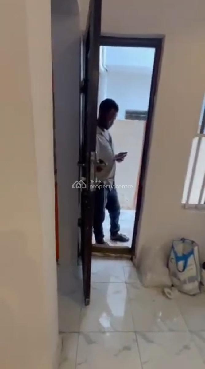 Executive Miniflat, Akoka, Yaba, Lagos, Mini Flat (room and Parlour) for Rent