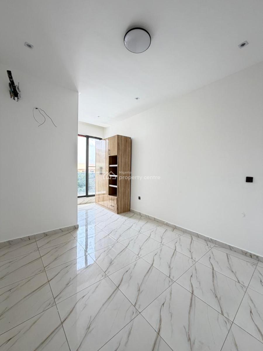 Exclusive Spacious 2 Bedroom Apartment with Pool in a Secure Estate, Lekki Conservation Center, Lekki, Lagos, Flat / Apartment for Sale