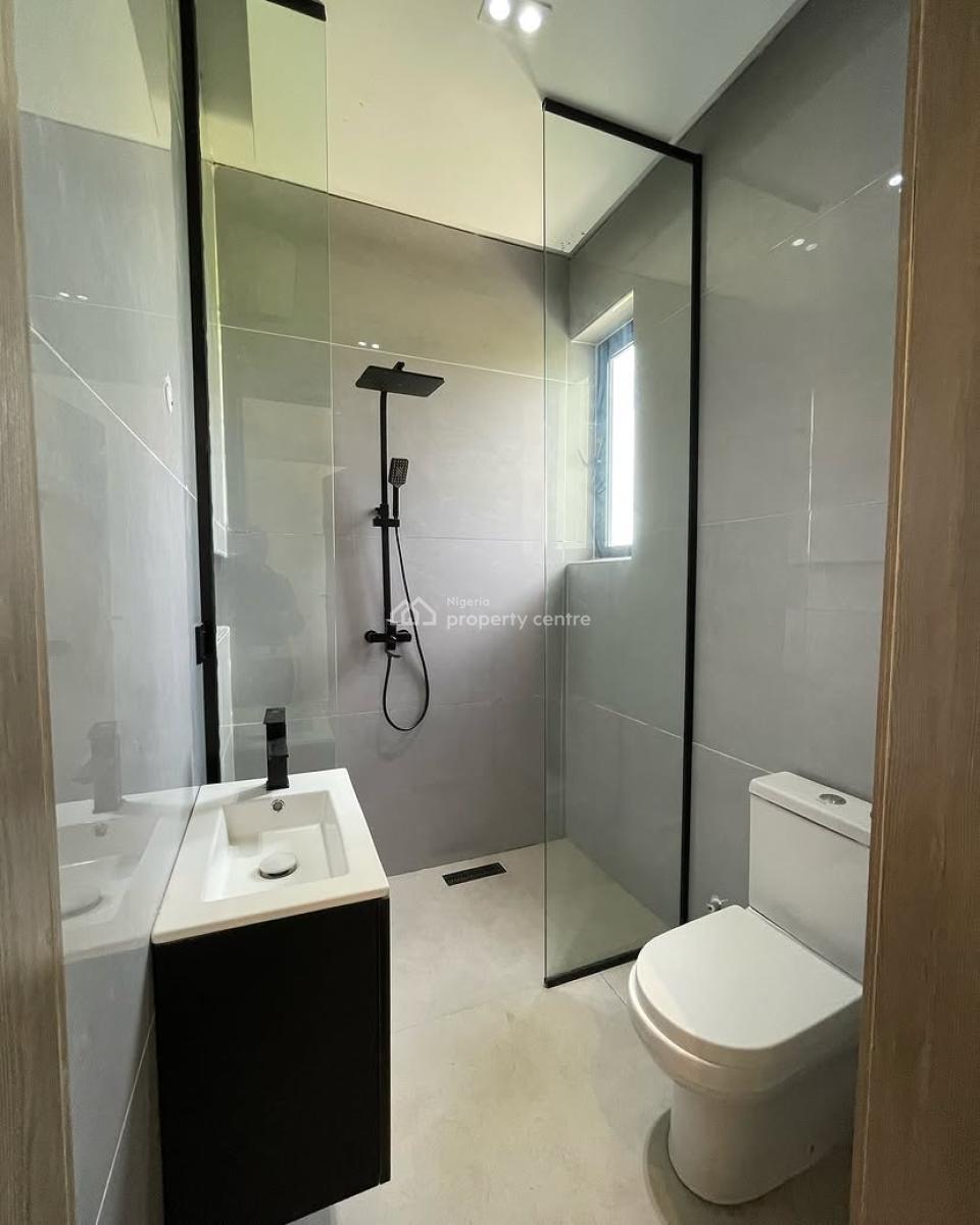 Beautiful 2 Bedroom Apartment, Lekki Phase 1 Lekki Foreshore Lagos Island, Lekki, Lagos, Flat / Apartment for Sale