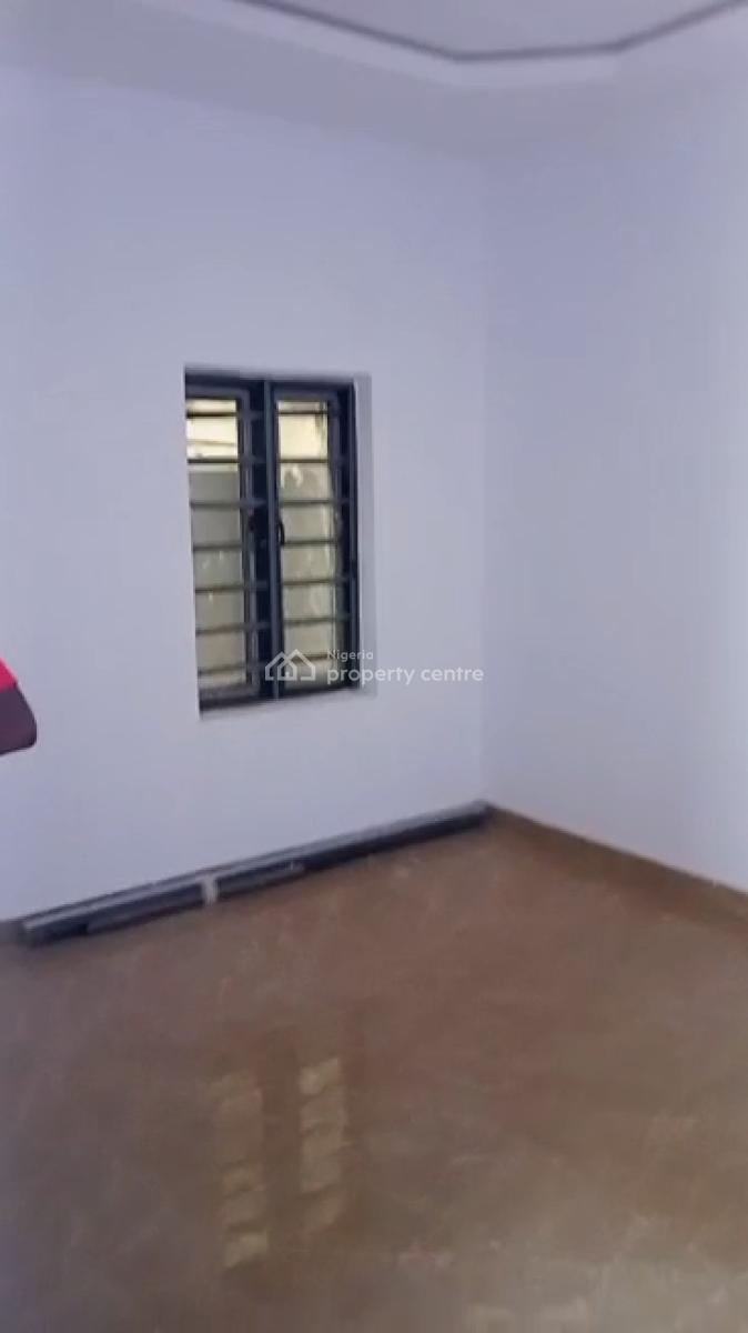 Neatly Used Mini Flat, Adekunle, Yaba, Lagos, Mini Flat (room and Parlour) for Rent