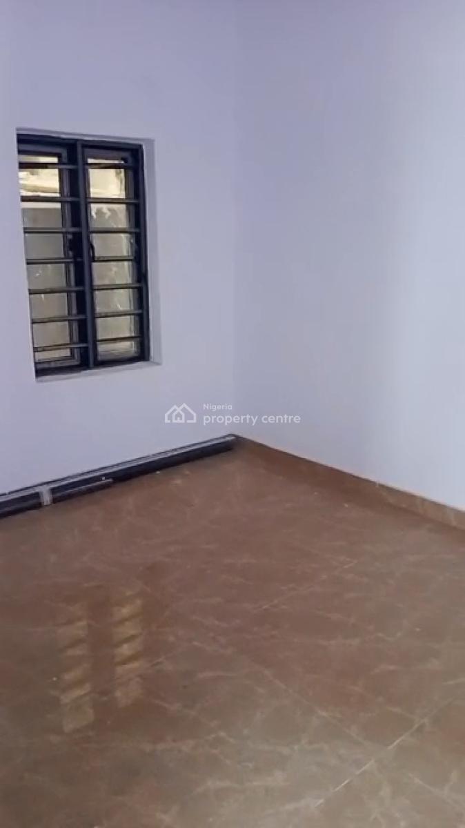 Neatly Used Mini Flat, Adekunle, Yaba, Lagos, Mini Flat (room and Parlour) for Rent