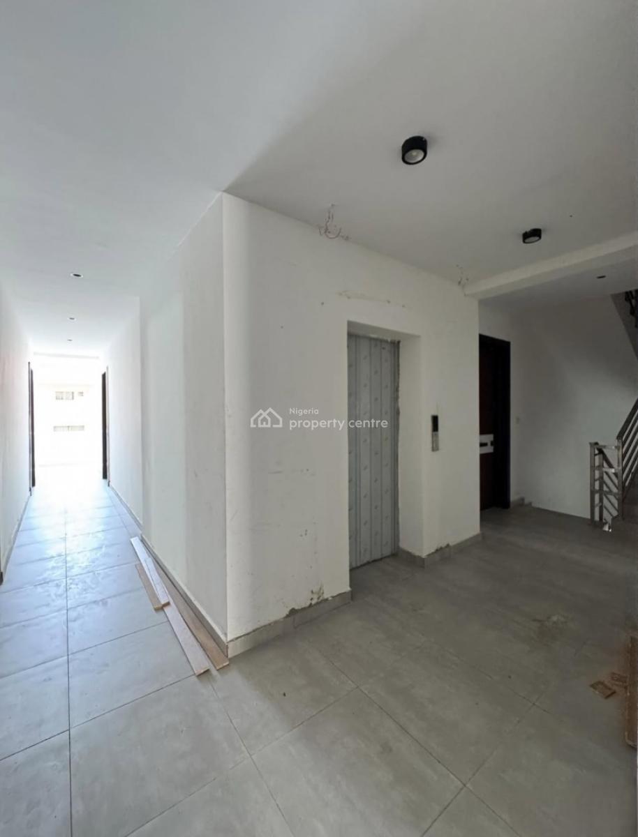 3 Bedroom Apartment with a Gym and Elevator, Ikate, Lekki, Lagos, Block of Flats for Sale
