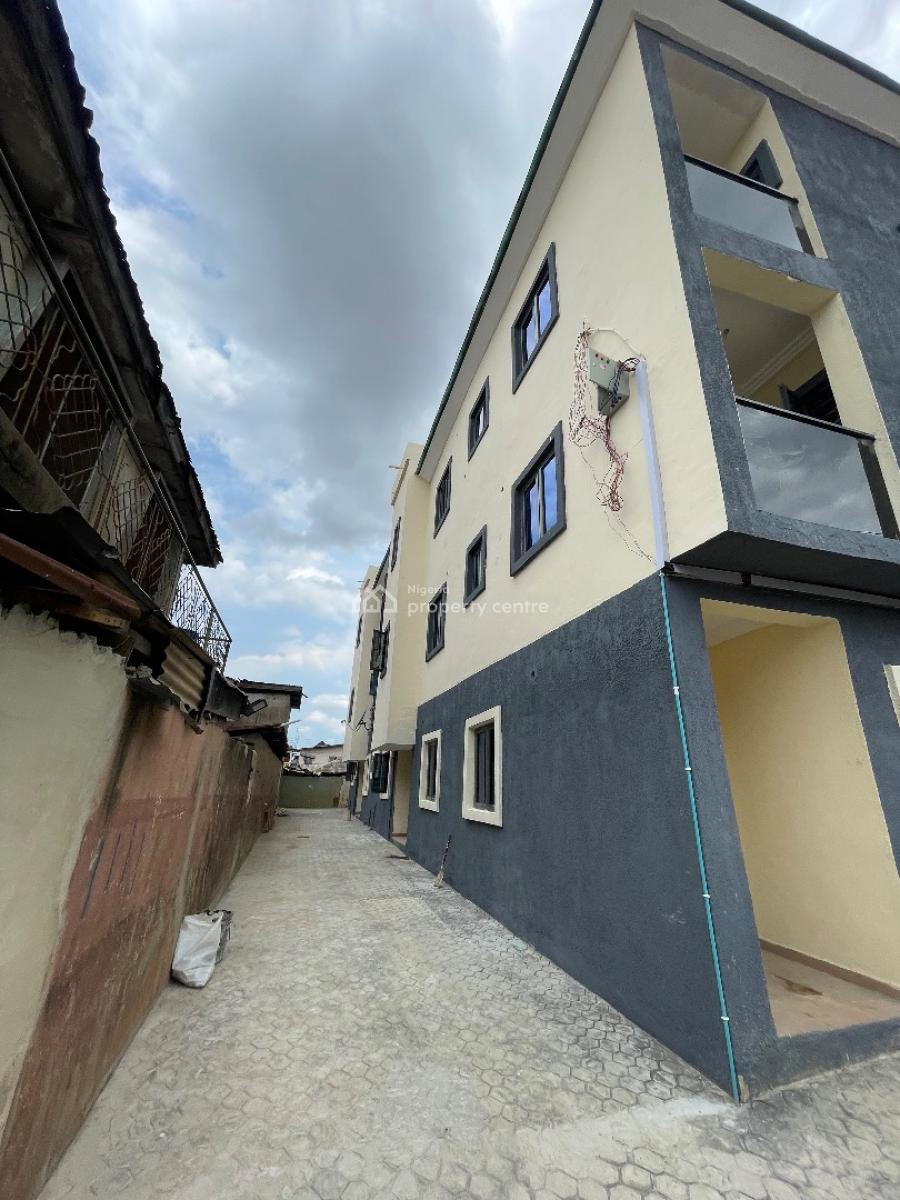 New Mini Flat, Akilo Off Oba Akran Off Acme Junction, Oba Akran, Ikeja, Lagos, Mini Flat (room and Parlour) for Rent